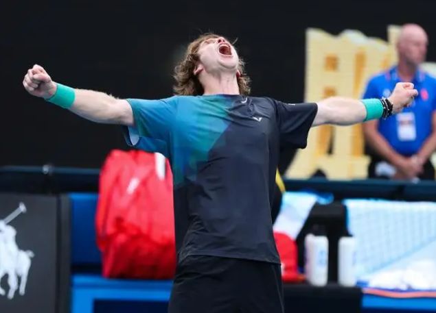 热的男双组 热的男双组