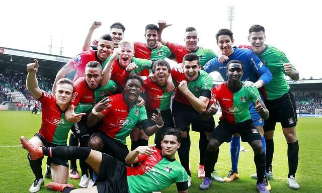 带动整个球 带动整个球