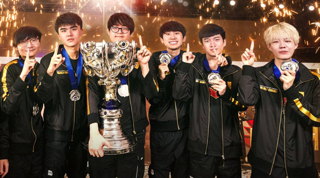 激发球迷热 激发球迷热