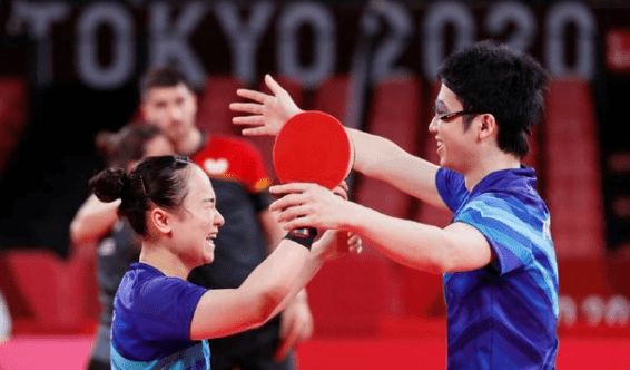 场上积累了 场上积累了