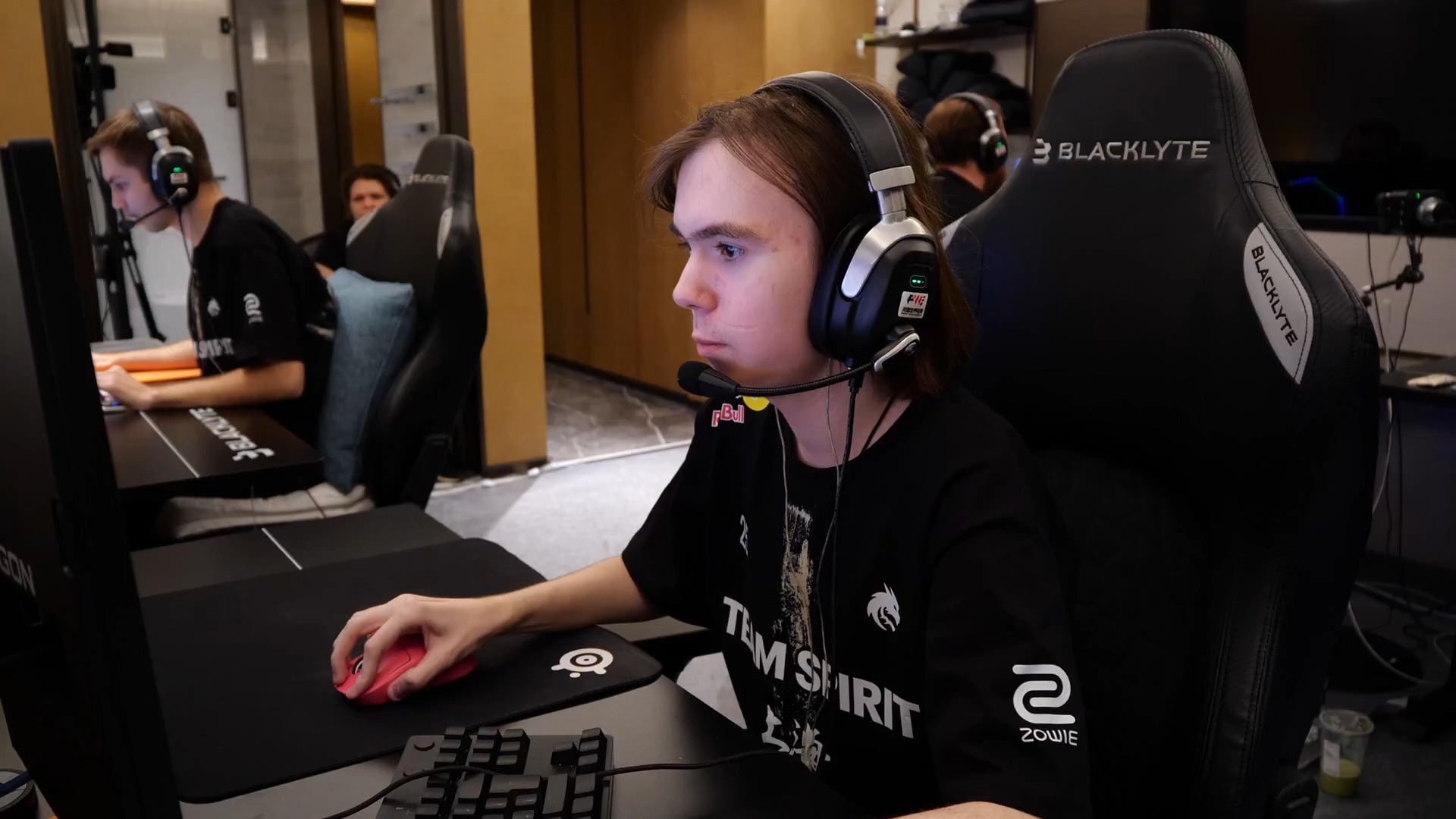 很可能取决 很可能取决