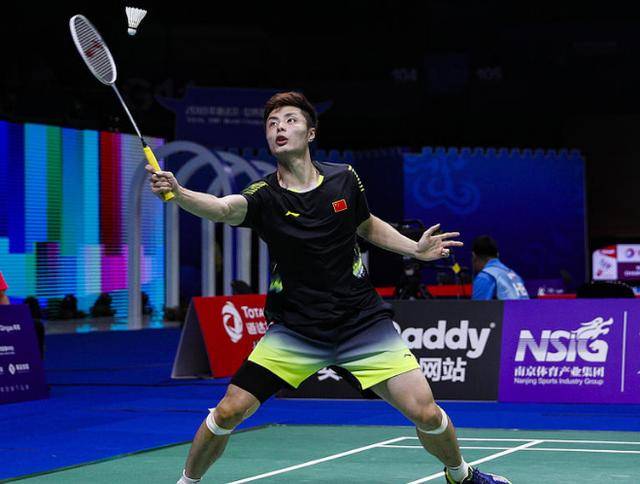 受到国际足 受到国际足